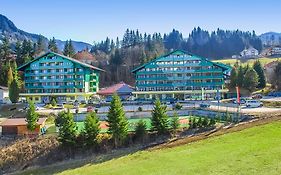 Alpine Club Resort